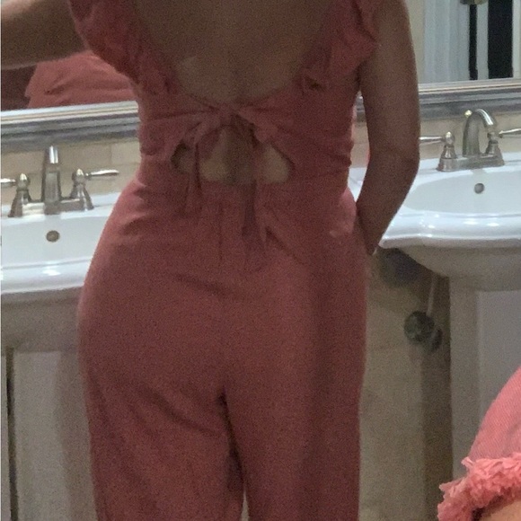 Cute Romper With Pockets and Ruffles - Picture 8 of 10
